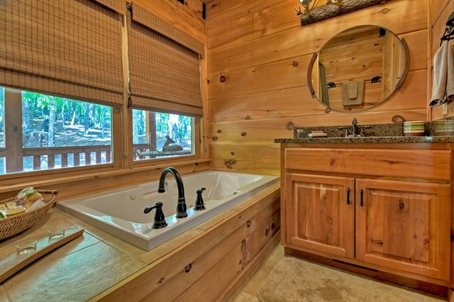 18 Mallard Lane, Morganton, GA 30560