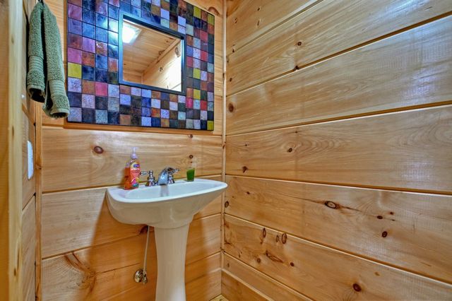 18 Mallard Lane, Morganton, GA 30560