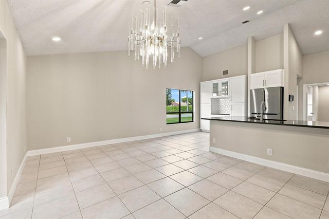 9960 Majestic Way, Boynton Beach, FL 33437