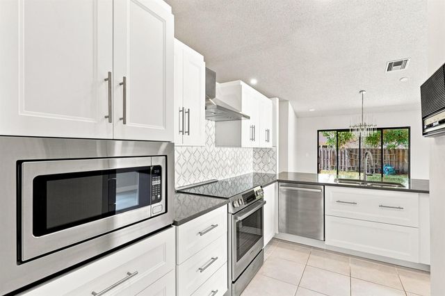 9960 Majestic Way, Boynton Beach, FL 33437