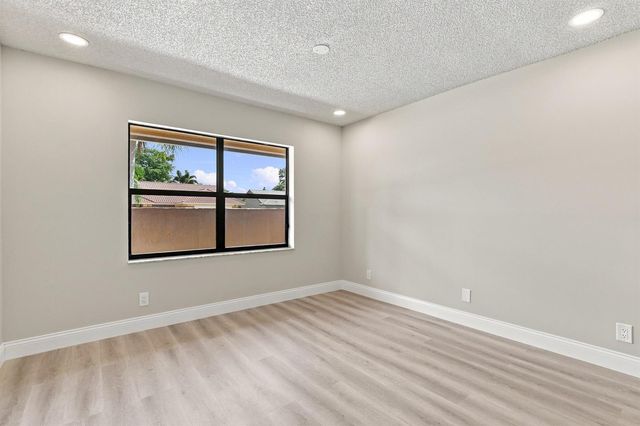 9960 Majestic Way, Boynton Beach, FL 33437