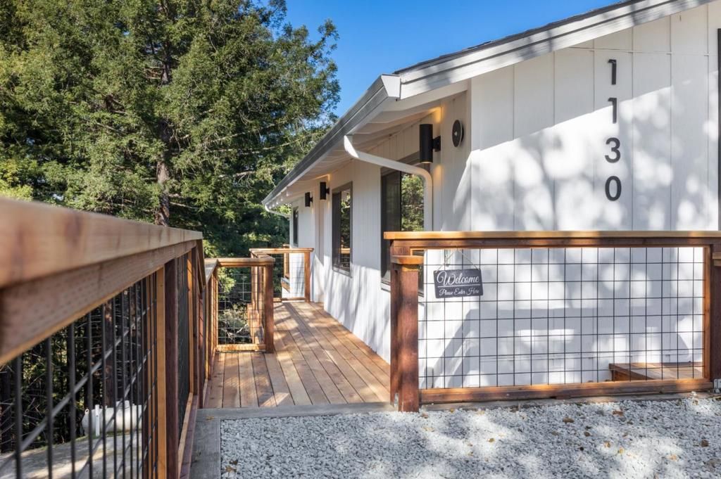 Image 2 of property listing at 1130 Hidden Valley Road, Soquel, CA 95073