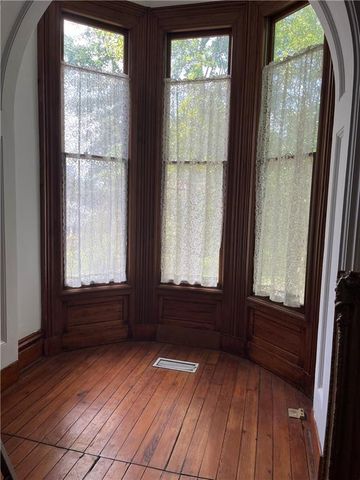 253 SE Sydney SE Street, Atlanta, GA 30312