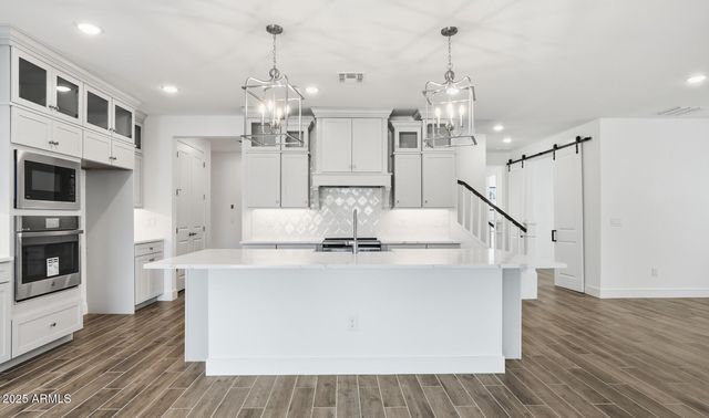 1070 E Yellowstone Place, Chandler, AZ 85249