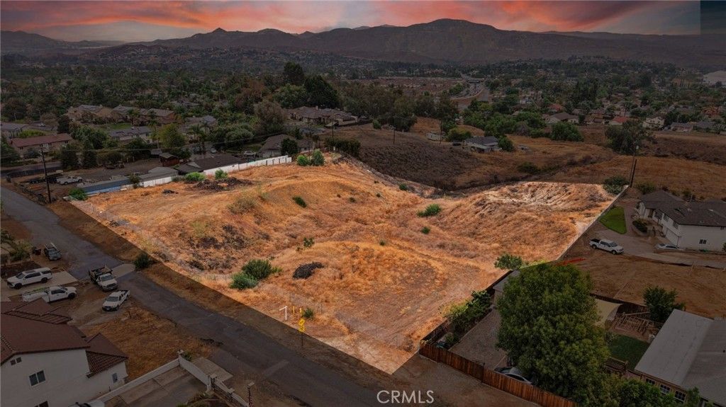 3255 Howe Street, Corona, CA 92881 — exterior