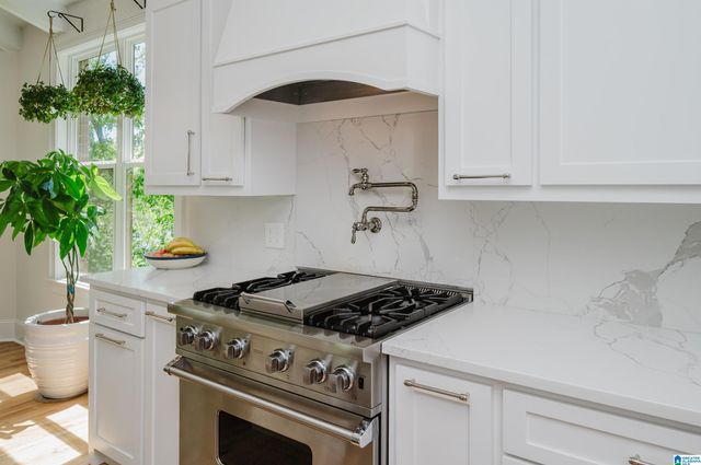 705 LAKEVIEW CREST DRIVE, Pell City, AL 35128