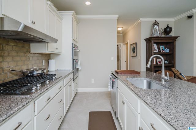 705 LAKEVIEW CREST DRIVE, Pell City, AL 35128