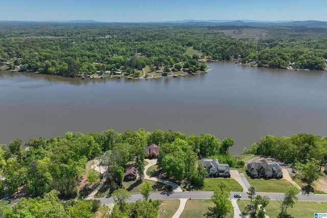 705 LAKEVIEW CREST DRIVE, Pell City, AL 35128