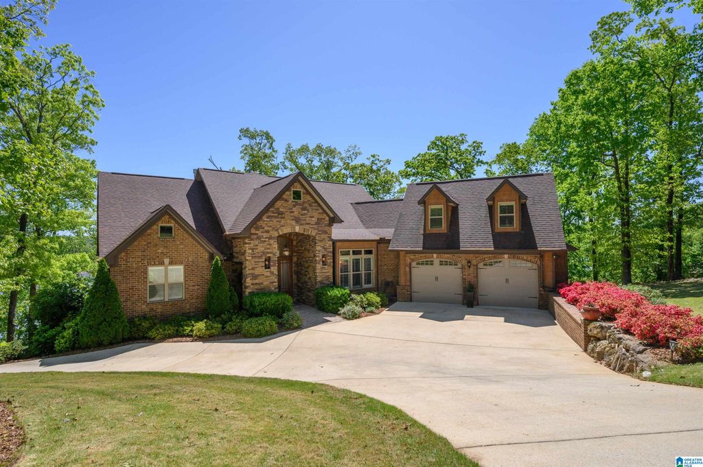 705 LAKEVIEW CREST DRIVE, Pell City, AL 35128