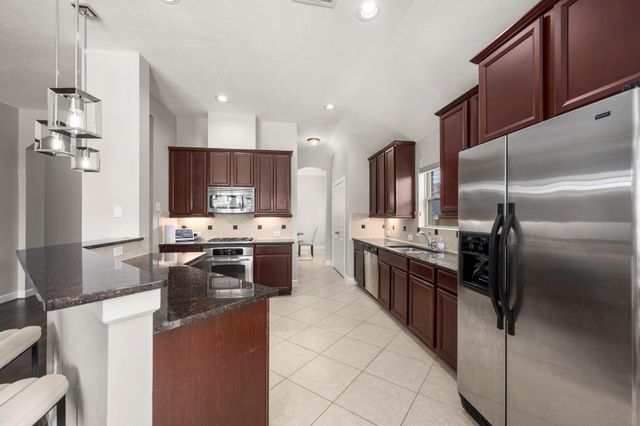 18226 E Willow Oak Bend Drive, Cypress, TX 77433