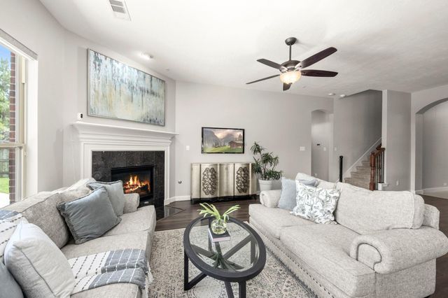 18226 E Willow Oak Bend Drive, Cypress, TX 77433
