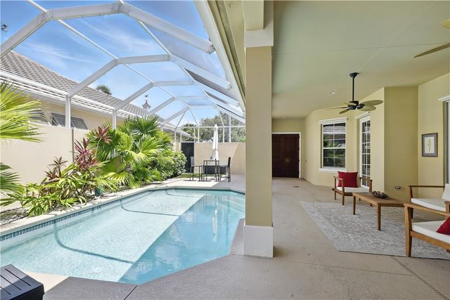 2083 Indian Summer Lane, Vero Beach, FL 32963