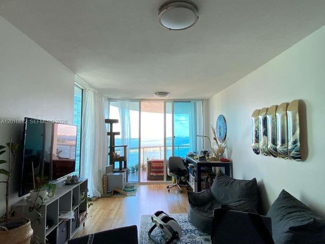 480 NE 30th St 2102, Miami, FL 33137