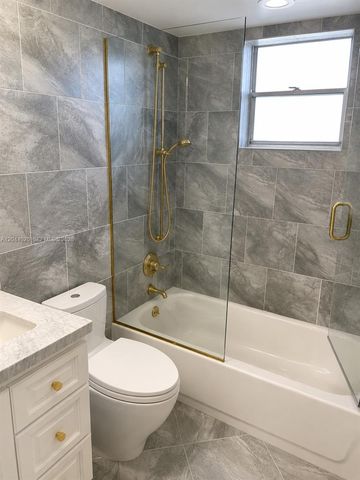 219 NE 14th Ave 306, Hallandale Beach, FL 33009