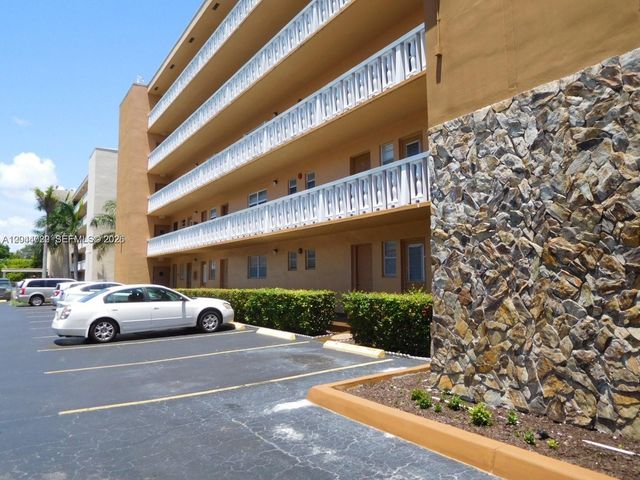 219 NE 14th Ave 306, Hallandale Beach, FL 33009