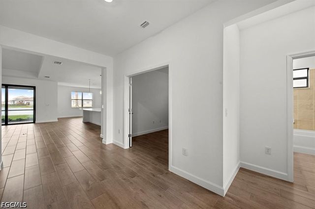 20446 Napa LOOP, Estero, FL 33928