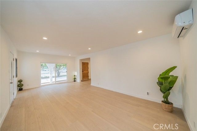 932 S Bon View Avenue, Ontario, CA 91761