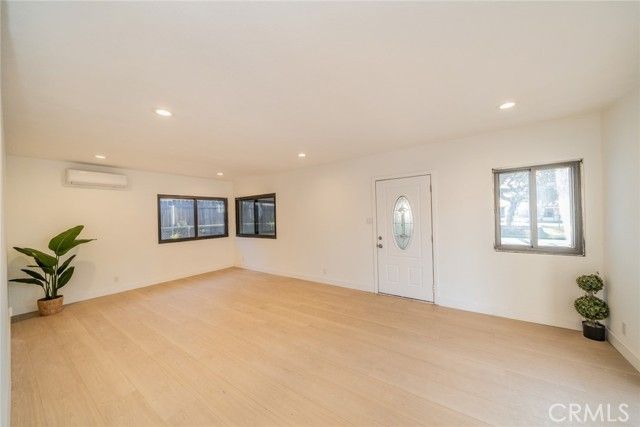 932 S Bon View Avenue, Ontario, CA 91761