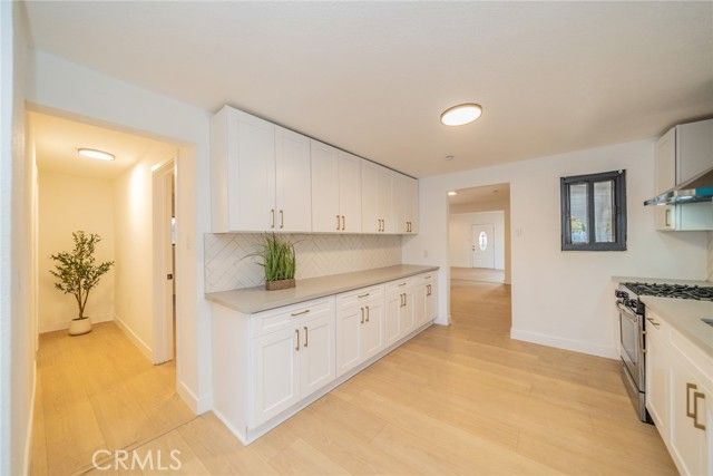 932 S Bon View Avenue, Ontario, CA 91761