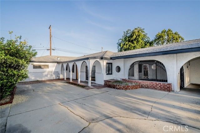 932 S Bon View Avenue, Ontario, CA 91761