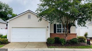 559 W Oaks Drive, Woodstock, GA 30188