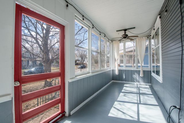 939 Linwood Avenue, Saint Paul, MN 55105