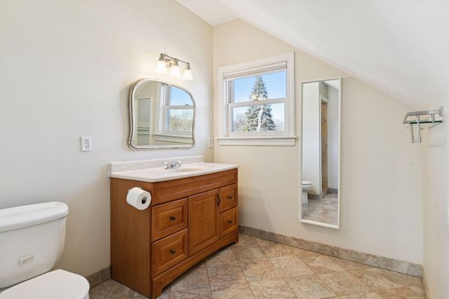 939 Linwood Avenue, Saint Paul, MN 55105