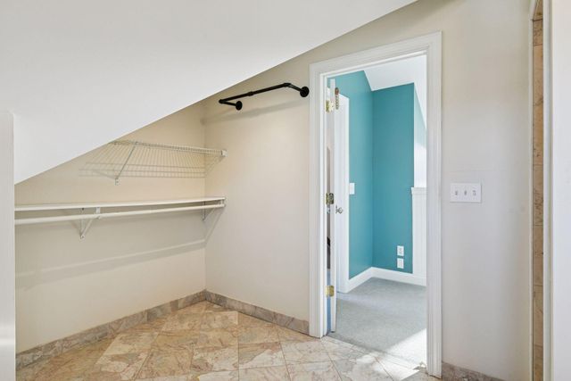 939 Linwood Avenue, Saint Paul, MN 55105