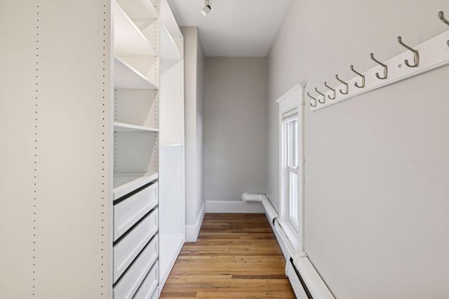 939 Linwood Avenue, Saint Paul, MN 55105