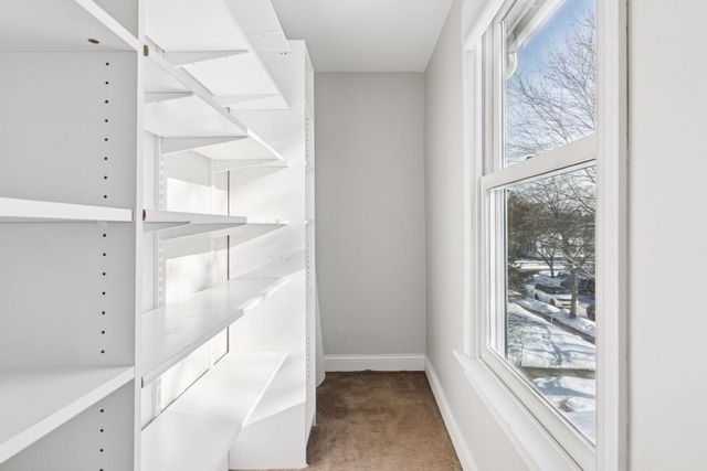 939 Linwood Avenue, Saint Paul, MN 55105