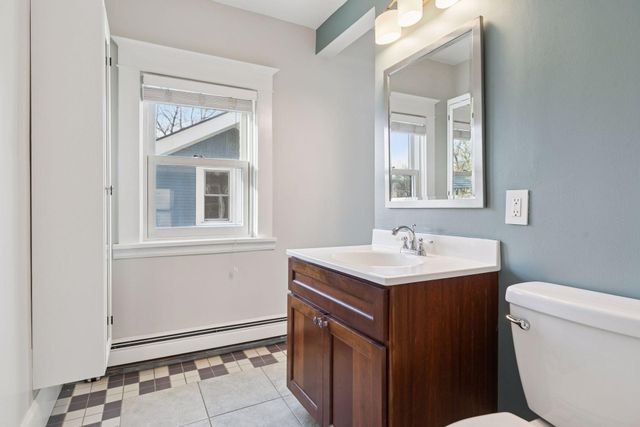 939 Linwood Avenue, Saint Paul, MN 55105