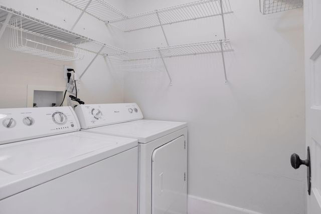 939 Linwood Avenue, Saint Paul, MN 55105