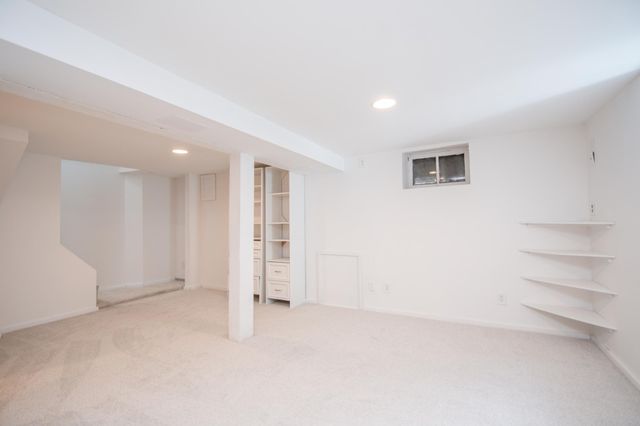 939 Linwood Avenue, Saint Paul, MN 55105