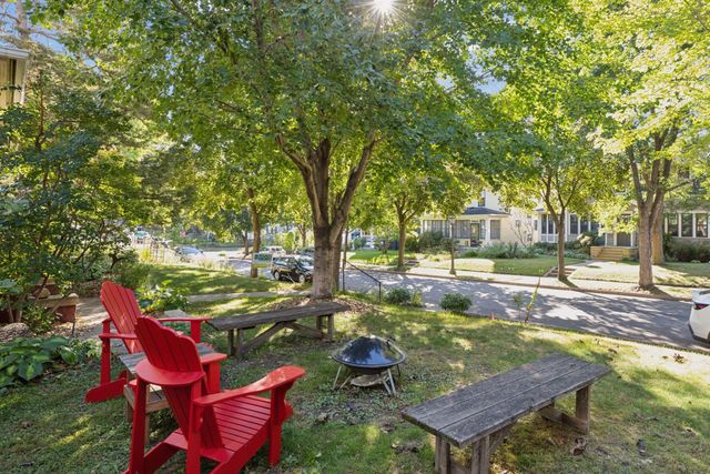 939 Linwood Avenue, Saint Paul, MN 55105