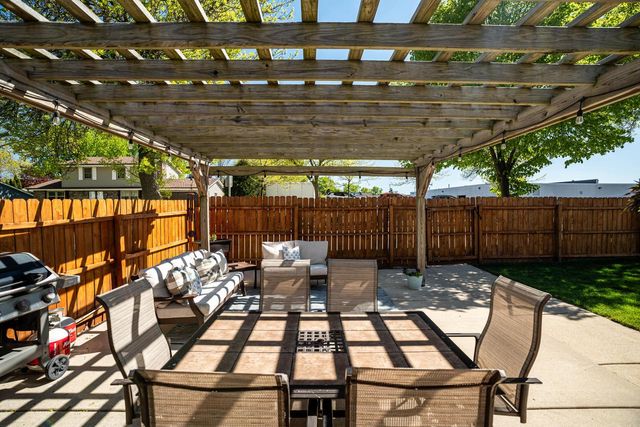 5655 25th STREET, Milwaukee, WI 53221