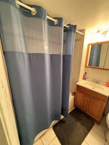 346 Holmes Street, Levittown, NY 11756