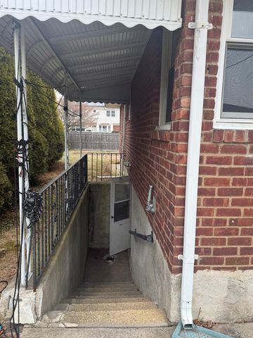 346 Holmes Street, Levittown, NY 11756