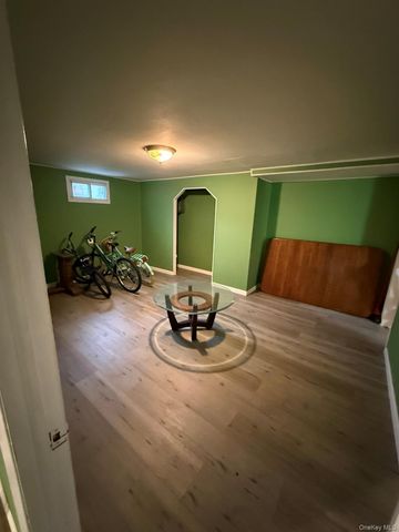 346 Holmes Street, Levittown, NY 11756