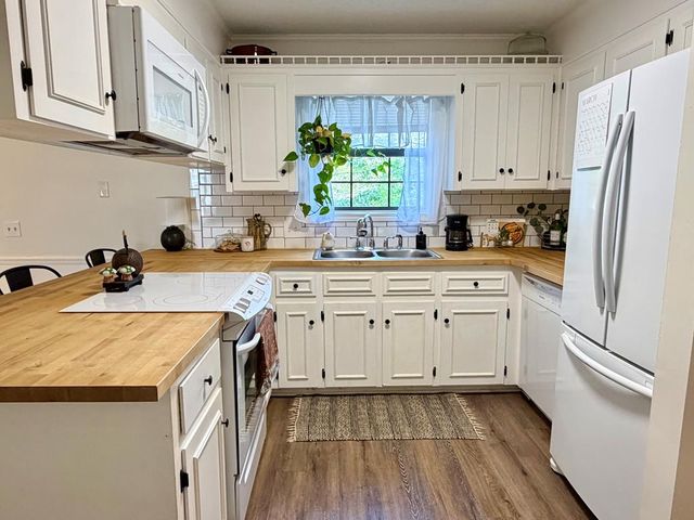 2607 Marquette Dr, Dothan, AL 36303