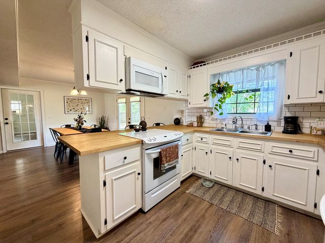 2607 Marquette Dr, Dothan, AL 36303