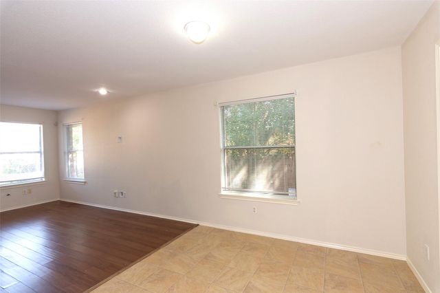 2321 Friarcreek LOOP, Round Rock, TX 78664