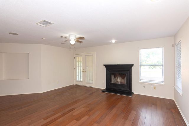 2321 Friarcreek LOOP, Round Rock, TX 78664