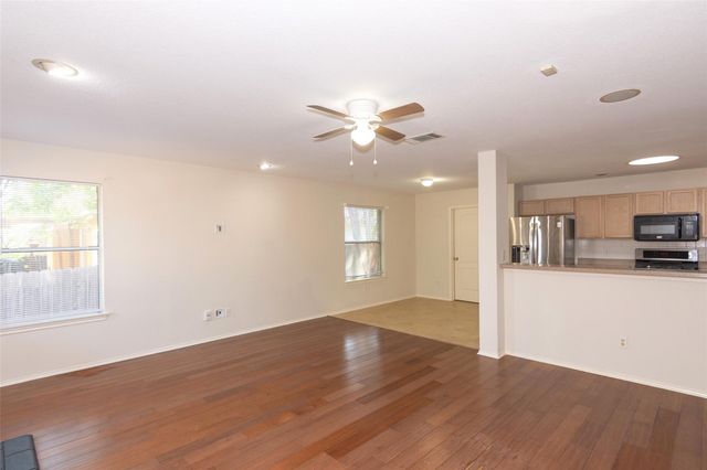 2321 Friarcreek LOOP, Round Rock, TX 78664