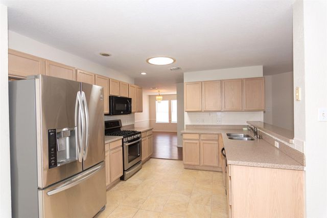 2321 Friarcreek LOOP, Round Rock, TX 78664