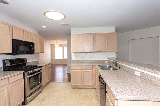 2321 Friarcreek LOOP, Round Rock, TX 78664