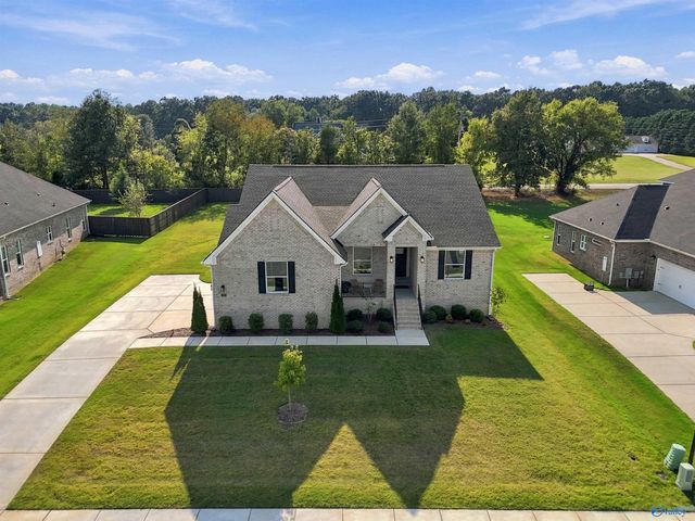 310 Merrydale Drive, Huntsville, AL 35811