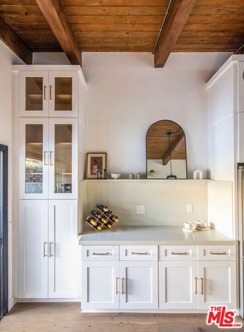 9265 Thrush Way, Los Angeles, CA 90069