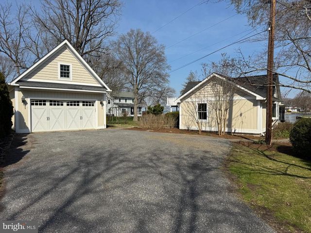 1268 HAYES RD, Shady Side, MD 20764