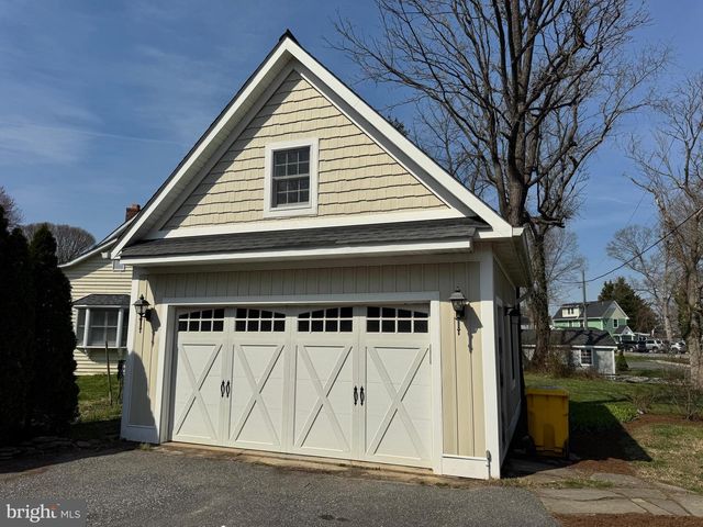 1268 HAYES RD, Shady Side, MD 20764