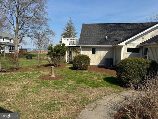 1268 HAYES RD, Shady Side, MD 20764